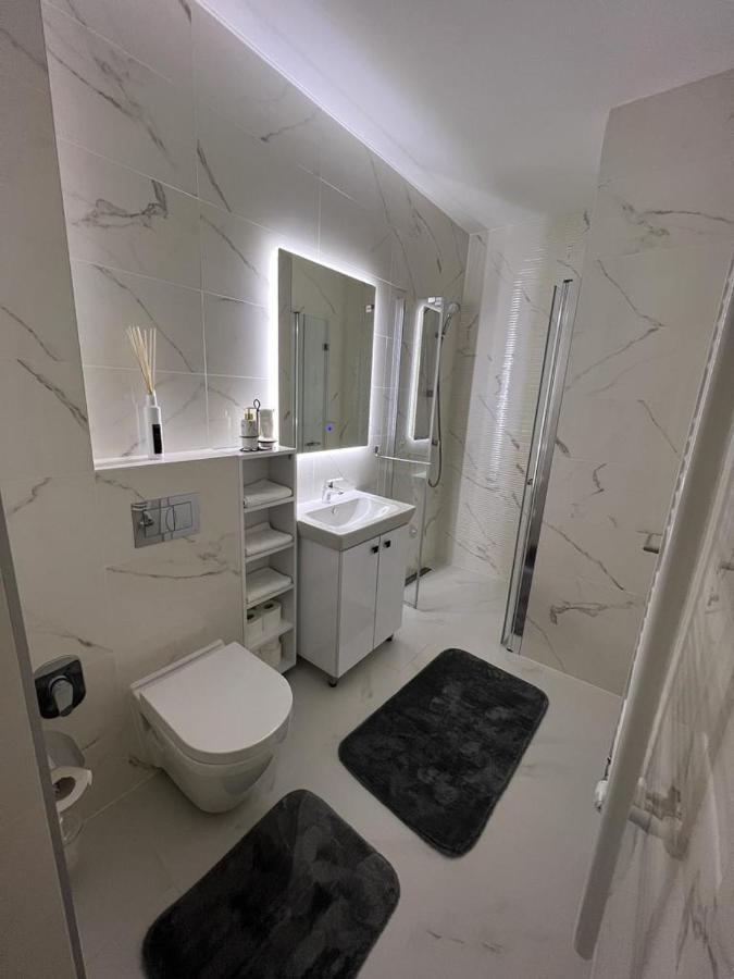 Ssazz Apartment Сараево Экстерьер фото